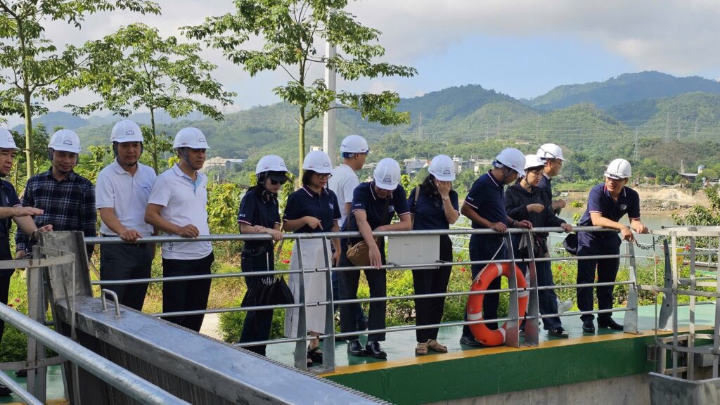 GIẢNG VIÊN KHOA CẤP THOÁT NƯỚC – TRƯỜNG ĐẠI HỌC XÂY DỰNG HÀ NỘI THAM QUAN NHÀ MÁY NƯỚC SẠCH HÒA BÌNH – XUÂN MAI – ảnh 12