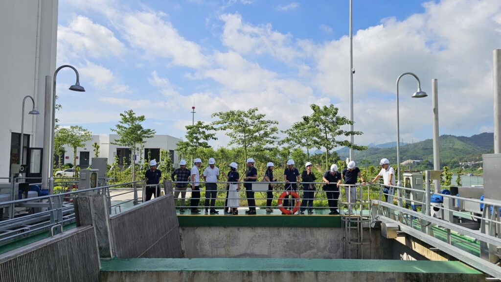 GIẢNG VIÊN KHOA CẤP THOÁT NƯỚC – TRƯỜNG ĐẠI HỌC XÂY DỰNG HÀ NỘI THAM QUAN NHÀ MÁY NƯỚC SẠCH HÒA BÌNH – XUÂN MAI – ảnh 13