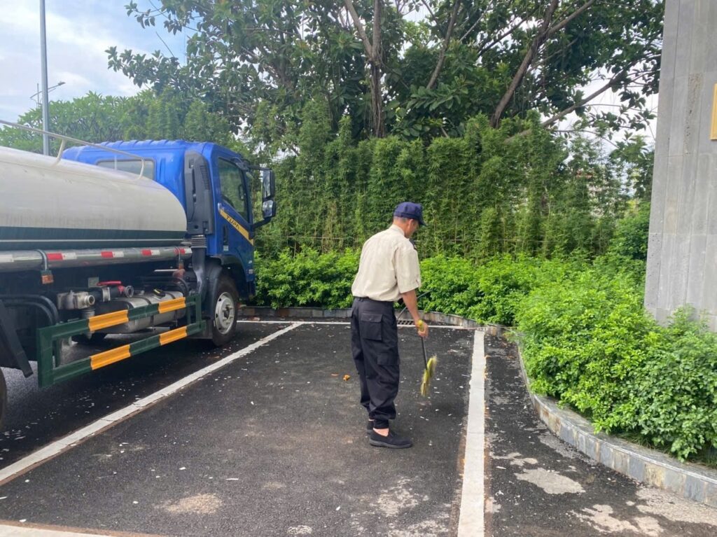 NHÀ MÁY NƯỚC SẠCH HÒA BÌNH – XUÂN MAI PHÁT ĐỘNG PHONG TRÀO “NGÀY THỨ SÁU XANH – SẠCH – ĐẸP” – ảnh 9
